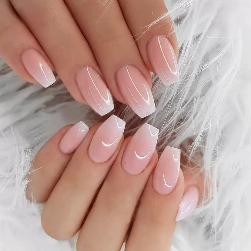 Artificial nail set with elegant ombre effect Stornfield
