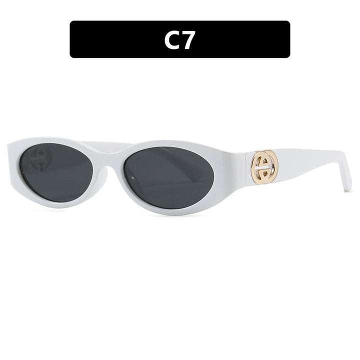 Women's fashionable cat-eye sunglasses with protective UV filter and luxurious accents Stornfield
