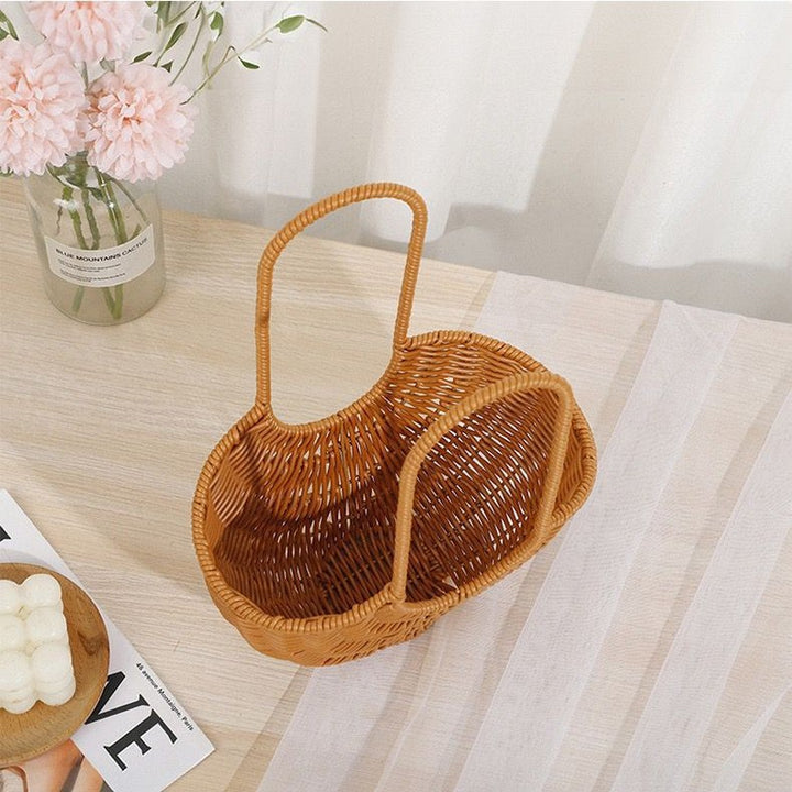 Women Elegant braided rattan basket with double handle Stornfield