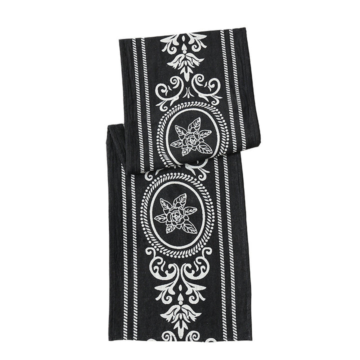 Ornamental lightweight viscose scarf with decorative medallion pattern Stornfield