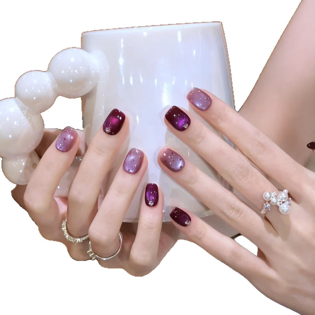Artificial Nail Set with Modern Gradient and Glitter Effects Stornfield