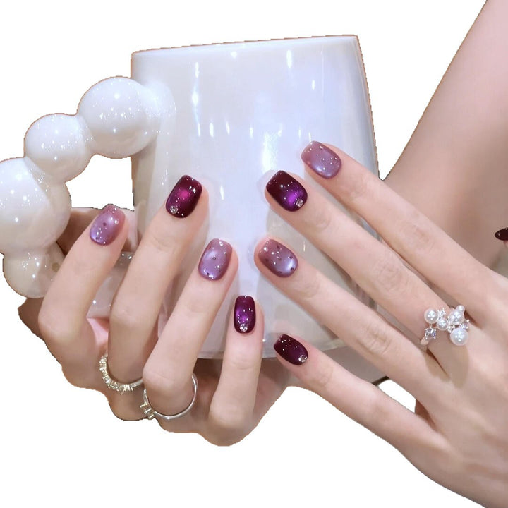 Artificial Nail Set with Modern Gradient and Glitter Effects Stornfield