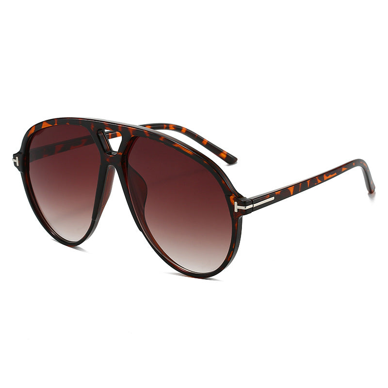 Women's oversized sunglasses in modern avant-garde design Stornfield