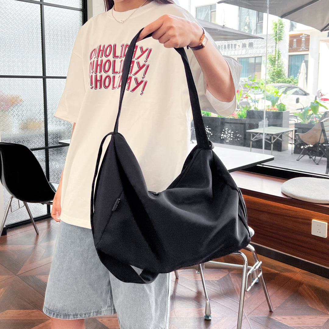 Everyday bag with spacious interior and detachable shoulder strap Stornfield