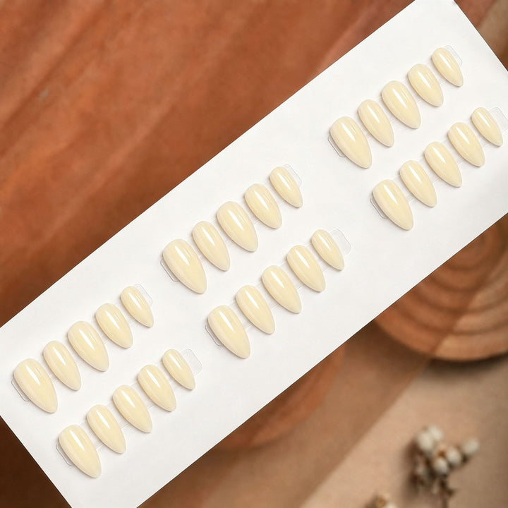 Artificial Nail Set with Innovative French Tip Stornfield