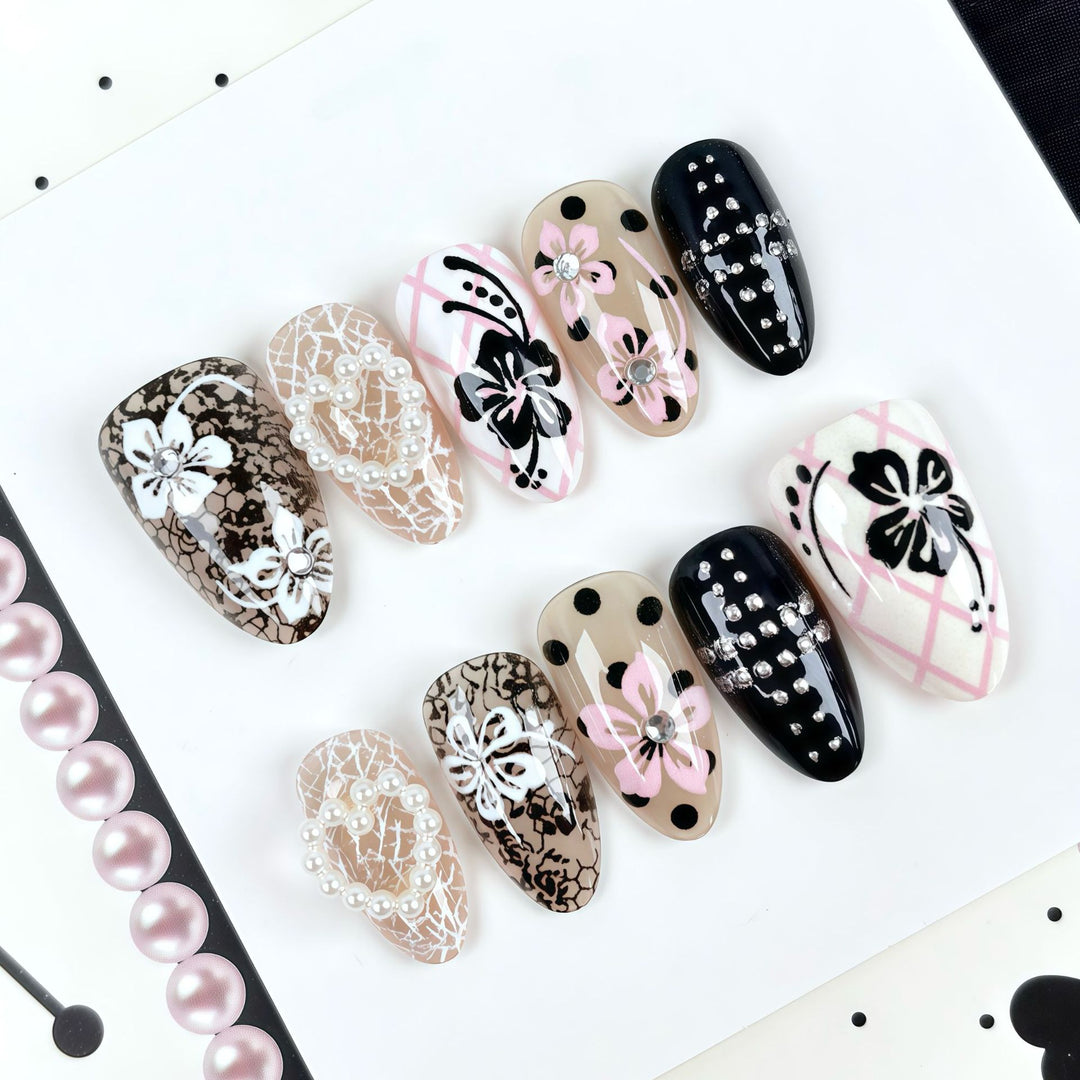 Artistic Floral-Designed Press-On Nail Set