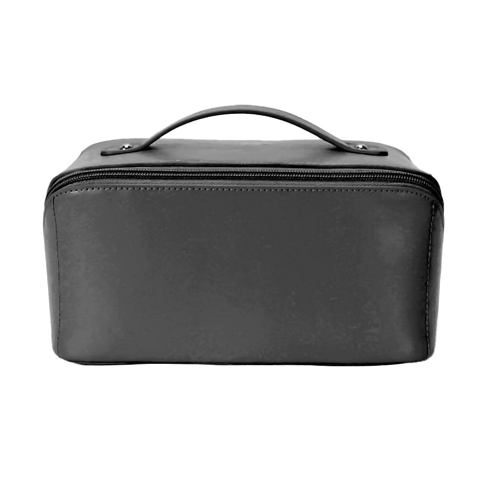 Cosmetic bag with elegant zipper Stornfield