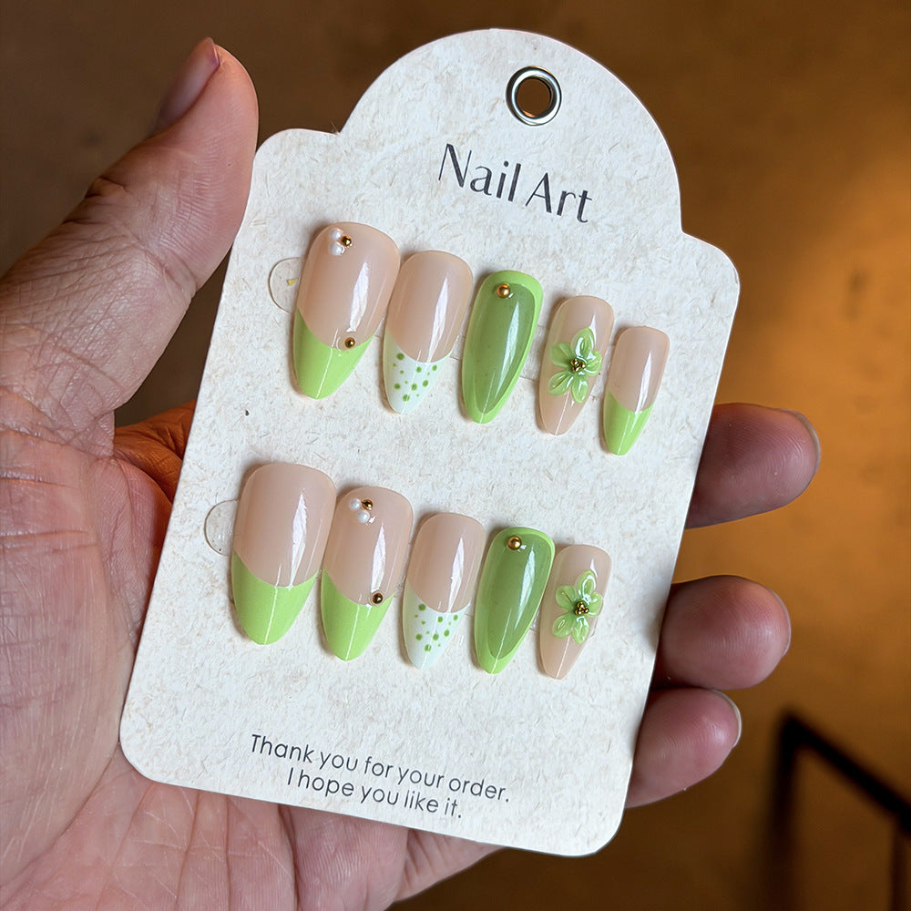 Nature-Inspired Press-On Nail Art Set Stornfield