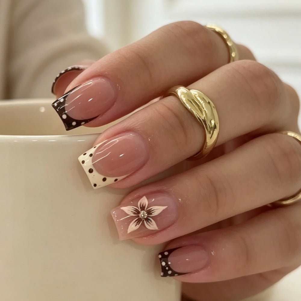 Decorative Floral Nail Art Extensions