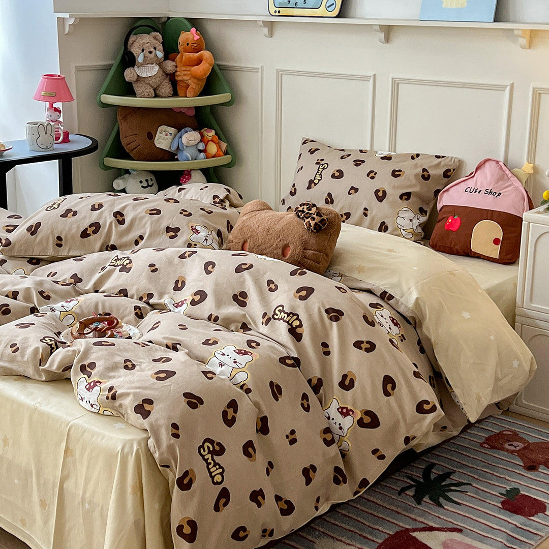 Playful Cartoon-Themed Bedspread Set