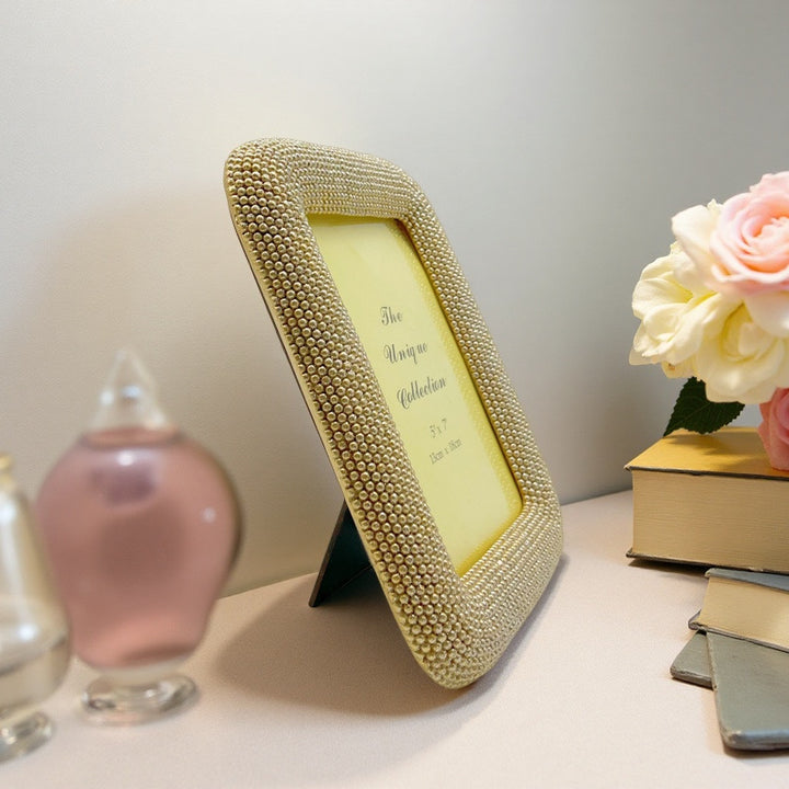 Elegant decorative picture frame with artistic design Stornfield