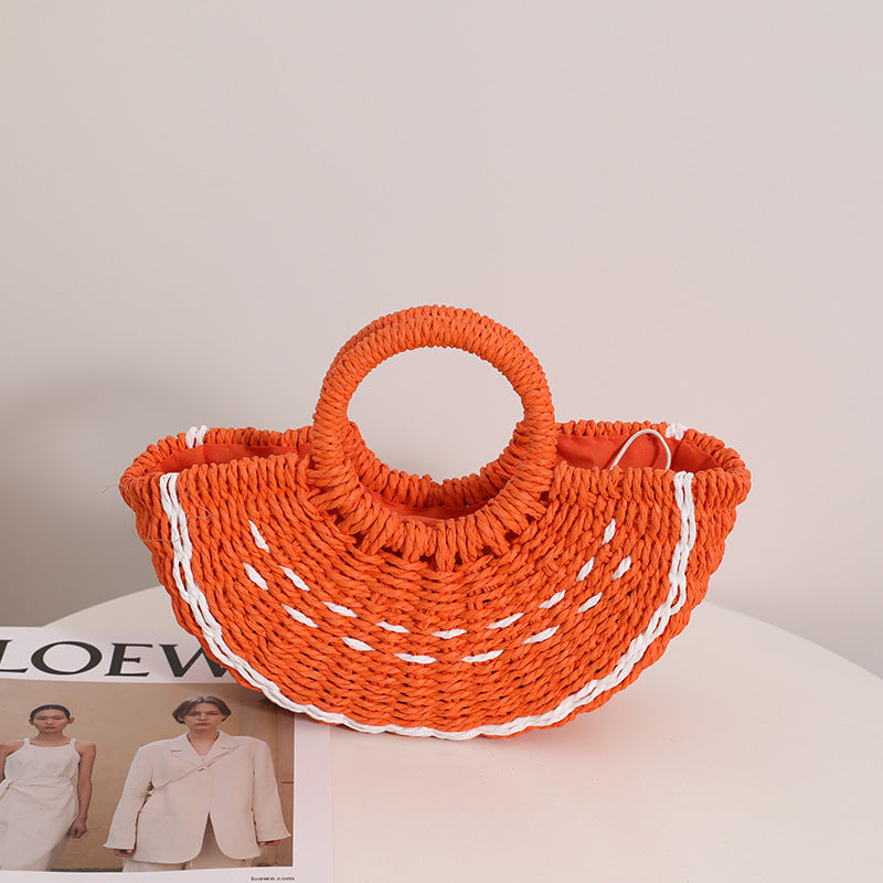 Eye-catching handbag with unique wave profile Stornfield