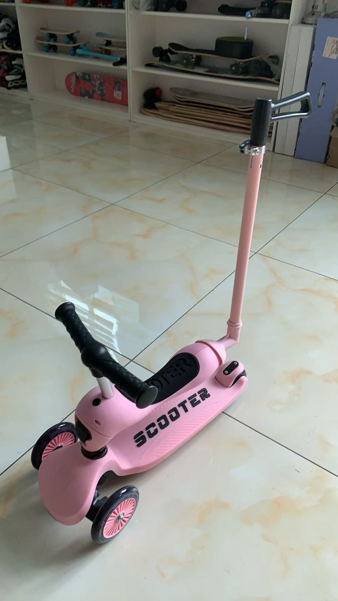 Versatile Three-Wheel Kick Scooter Stornfield