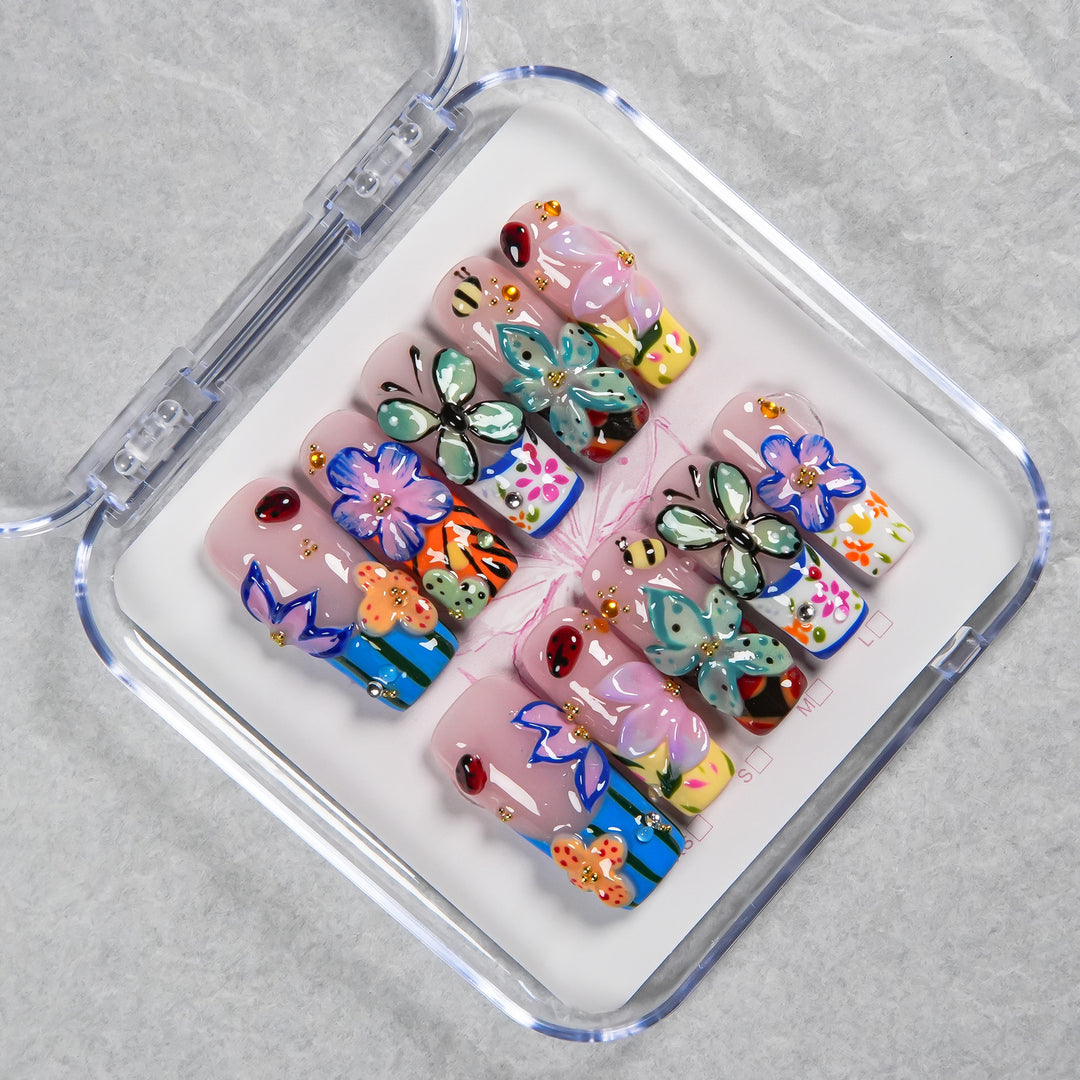 Artistic Press-On Nail Set with Colorful Design