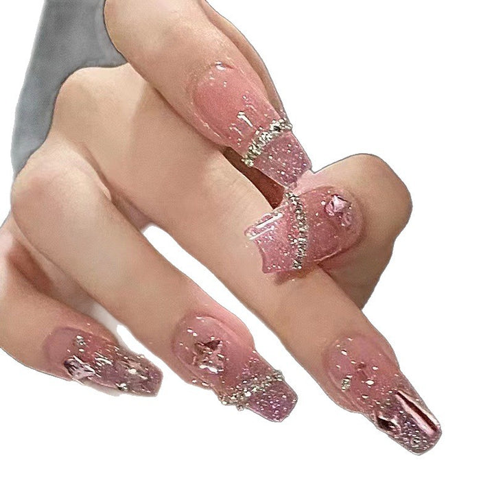Art nails with playful animal motif Stornfield