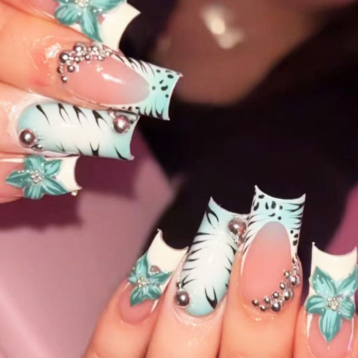 Artisan Decorative Nail Tips Stornfield