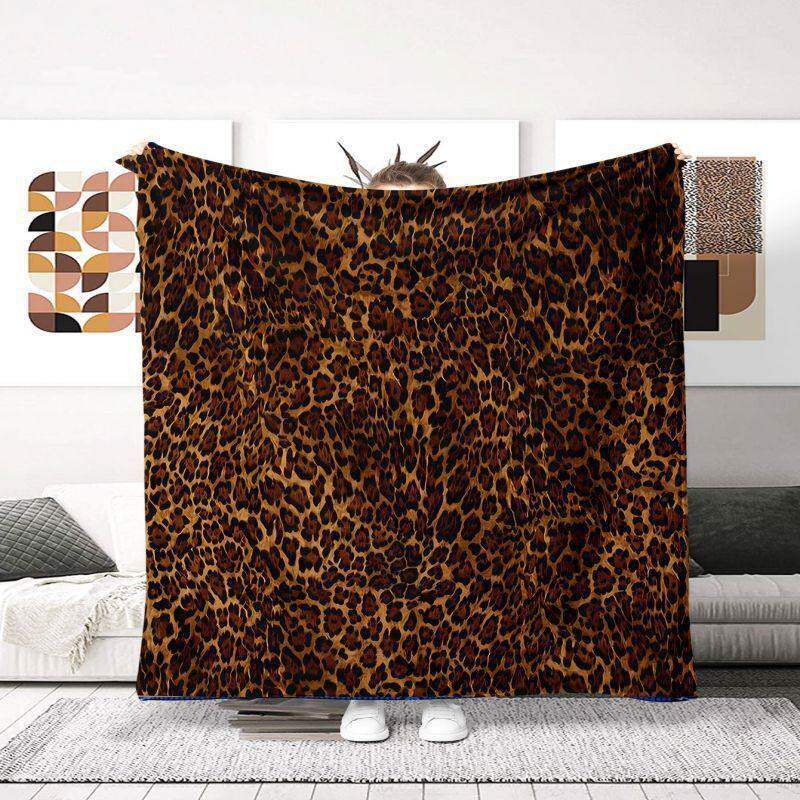 Luxurious Leopard Print Fleece Blanket