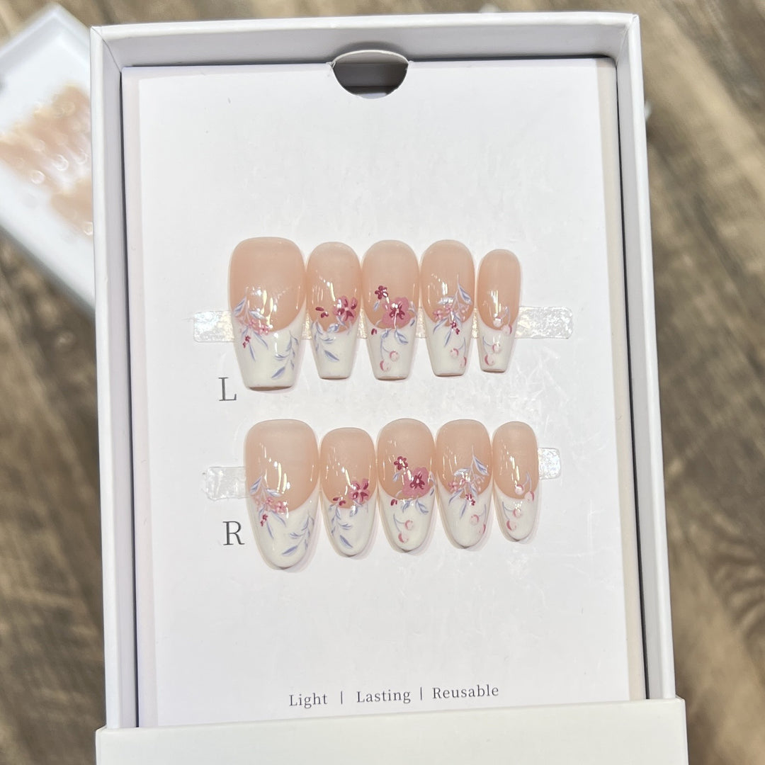 Floral Design Stiletto Press-On Nails Stornfield