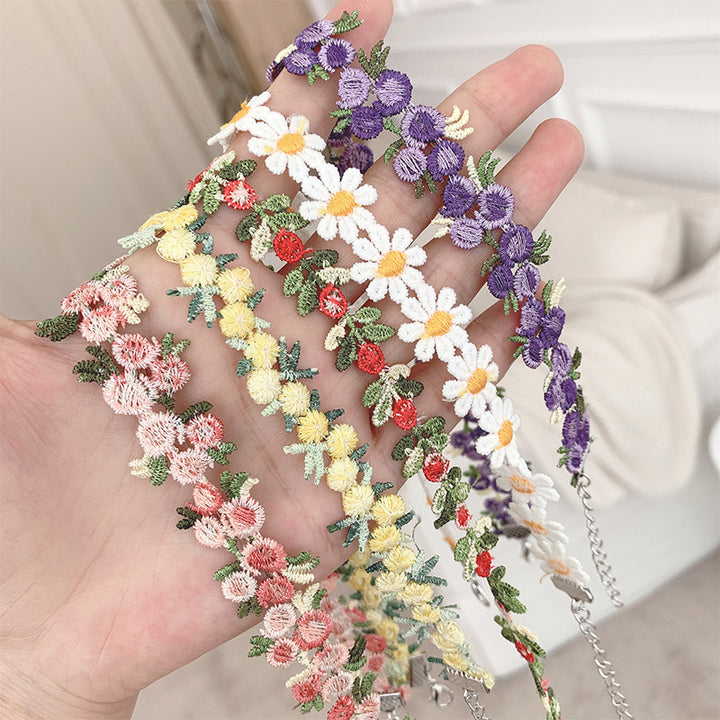 Floral Choker Necklace Stornfield