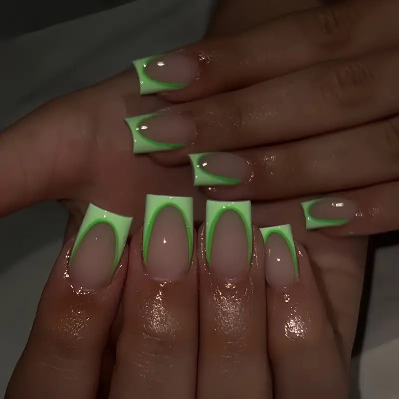 Chic Gradient Press-On Nails Stornfield