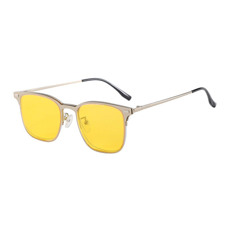 Women Trendy Square Sunglasses in Modern Design Stornfield