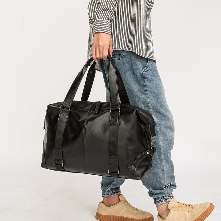 Luxurious Travel Bag Made of High-Quality Leather Stornfield