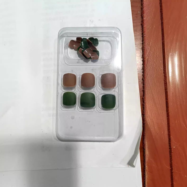 Decorative Press-On Nail Set Stornfield