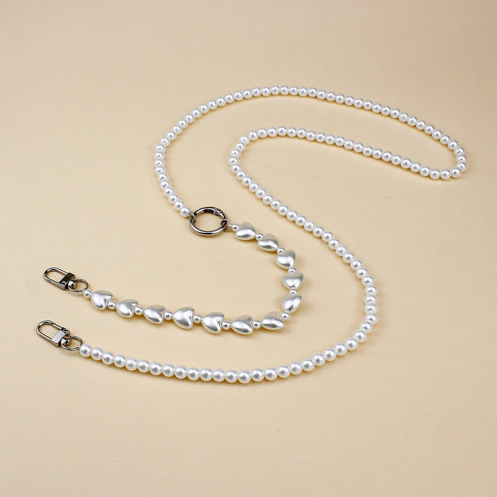 Elegant Pearl and Chain Necklace Stornfield