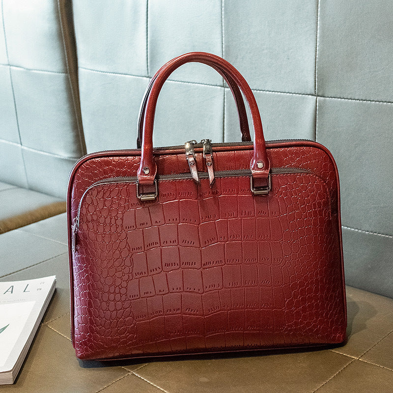 Elegant Business Bag with Structured Design Stornfield