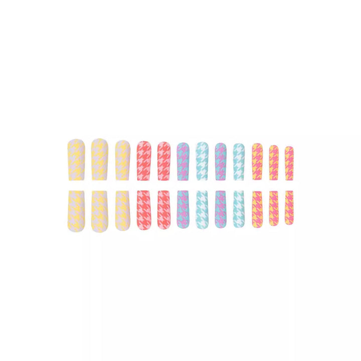 Fashionable houndstooth pattern artificial nail set Stornfield