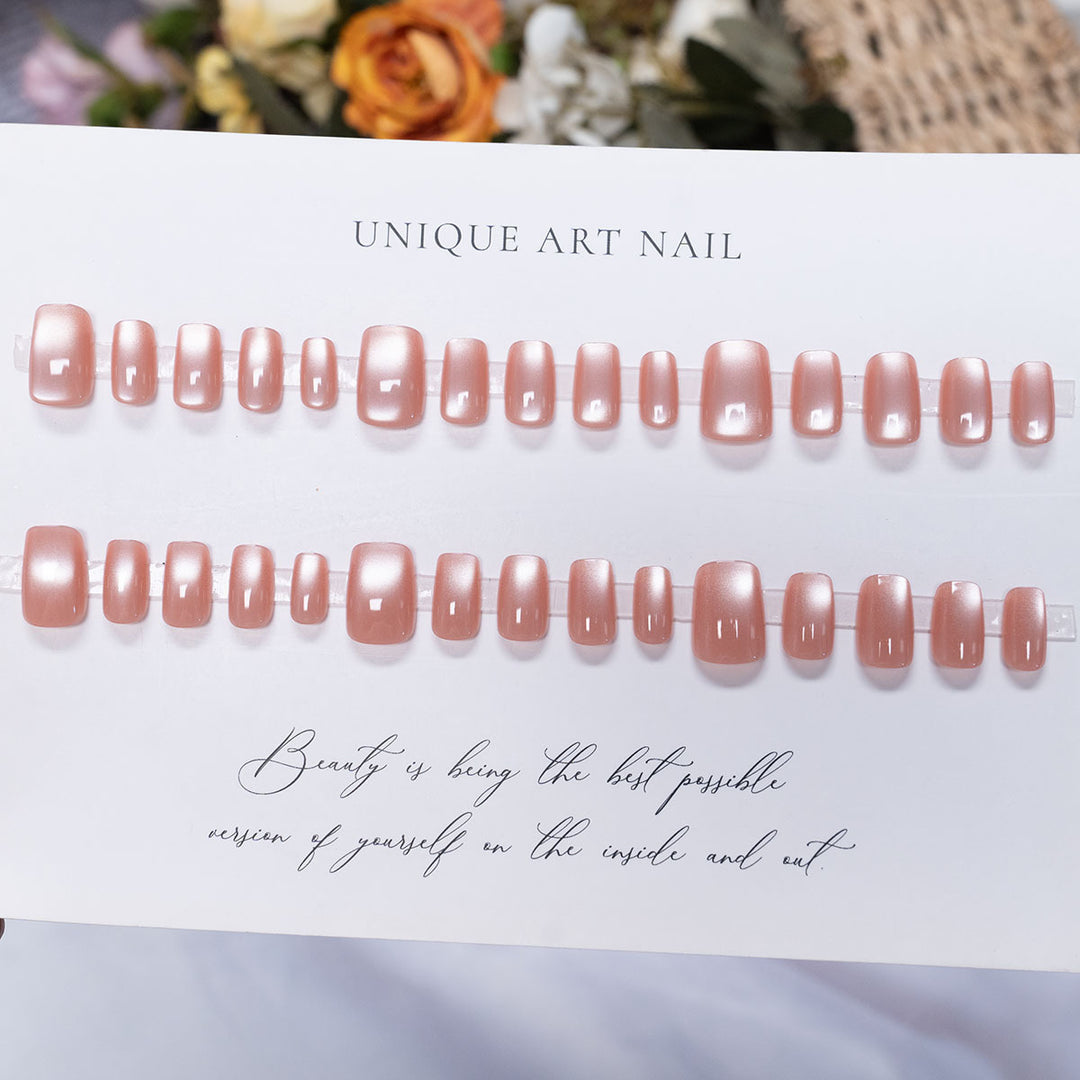 Press-On Nail Set with Elegant Glossy Finish