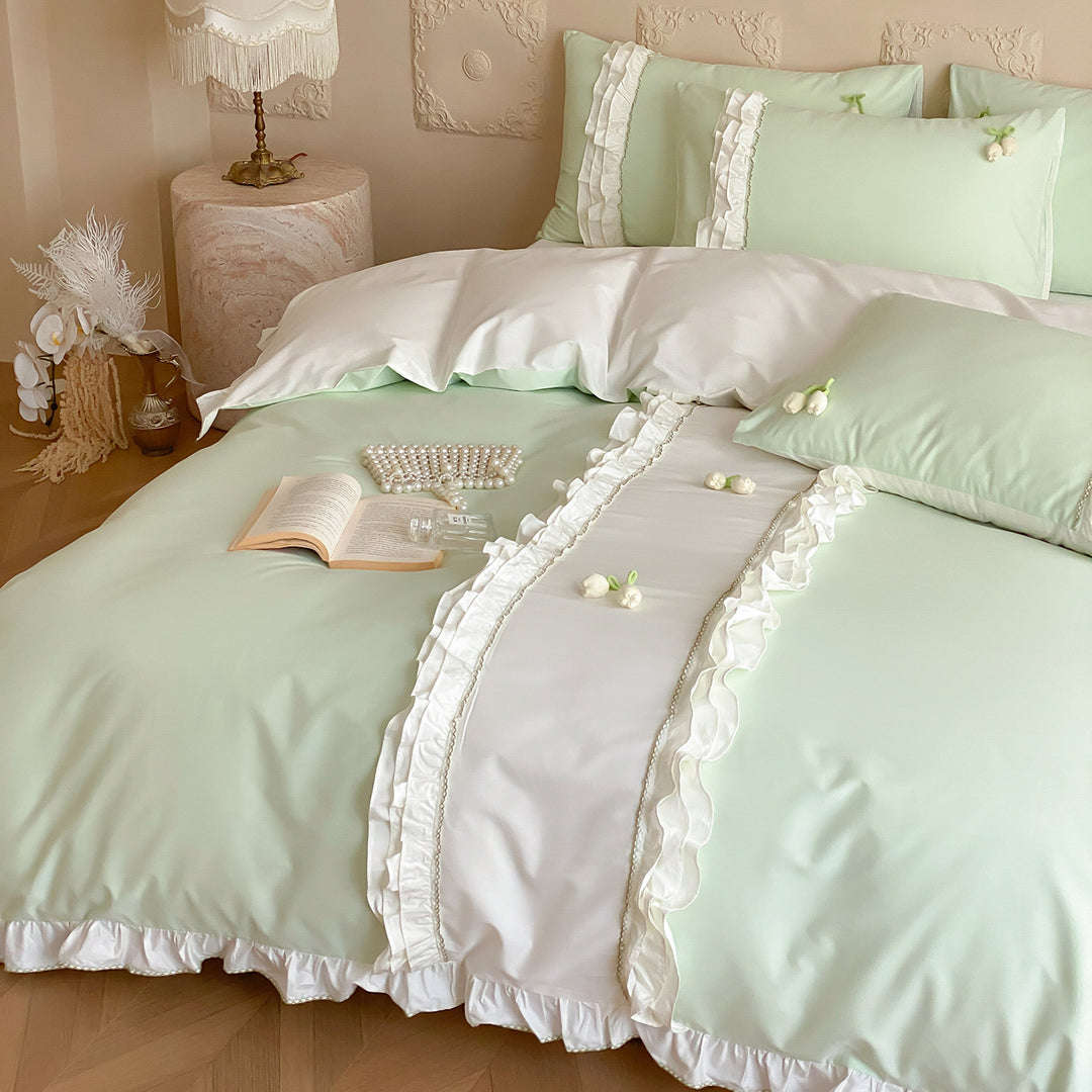 Romantic Ruffled Cotton Sateen Duvet Cover Set with Frilled Edge and Decorative Pillow Shams