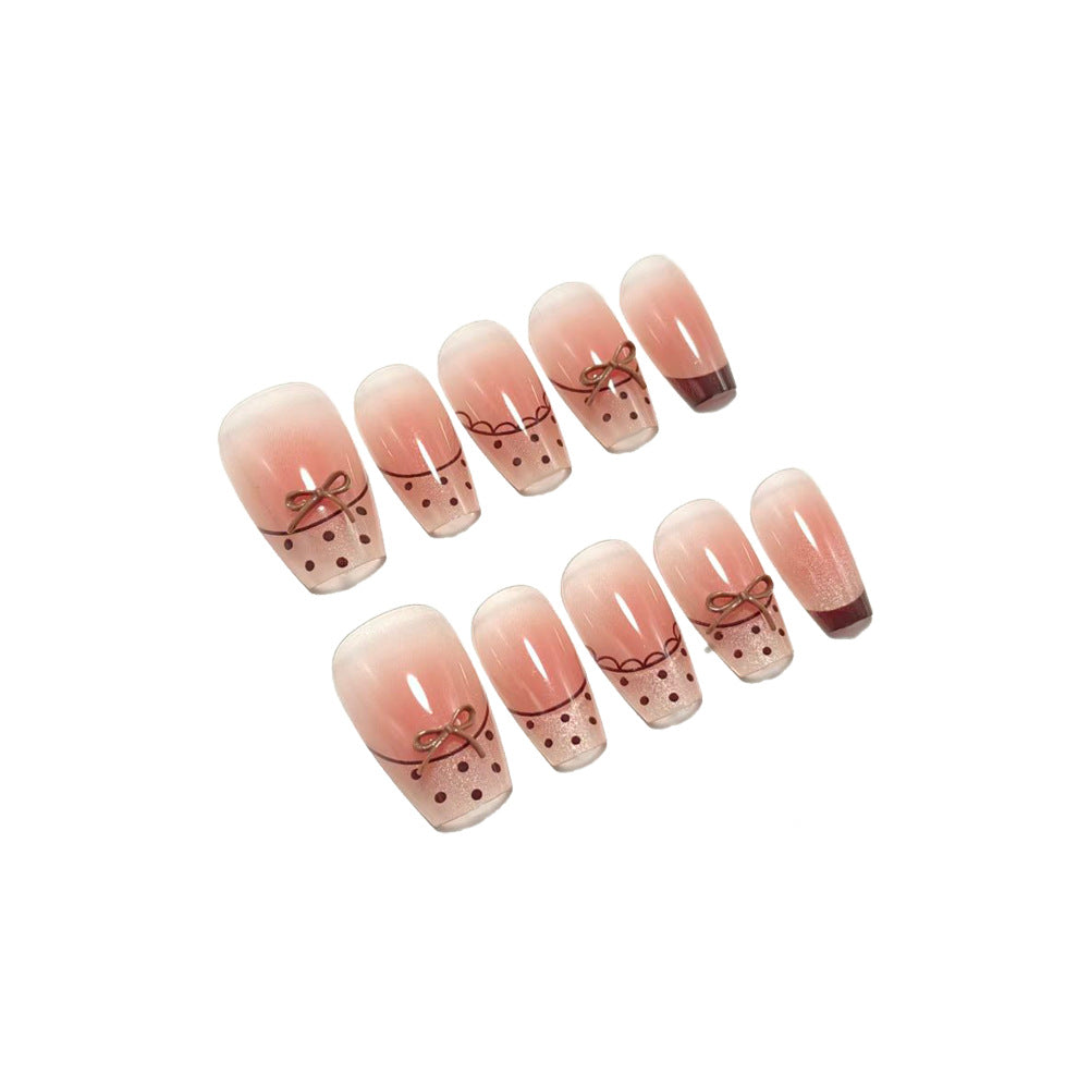 Artificial Nails in Elegant Minimalist Design Stornfield