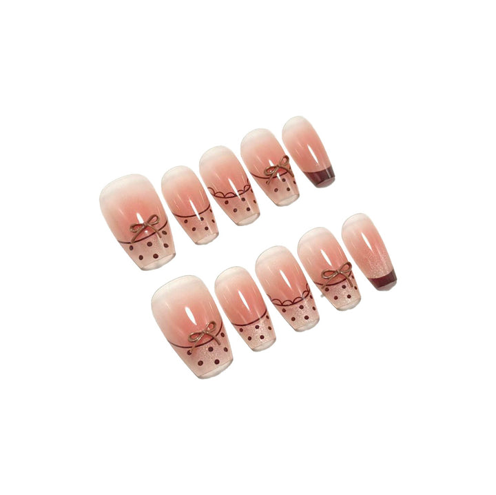 Artificial Nails in Elegant Minimalist Design Stornfield