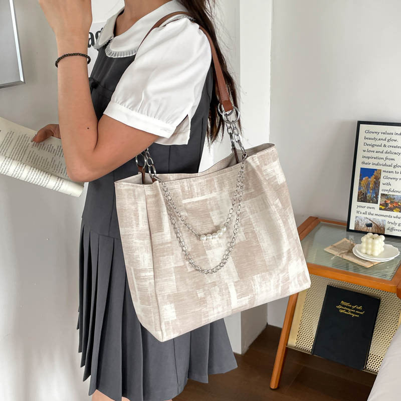 Chic Textured Shoulder Tote