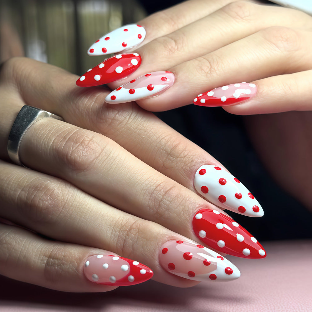 Artificial nails with dots Stornfield