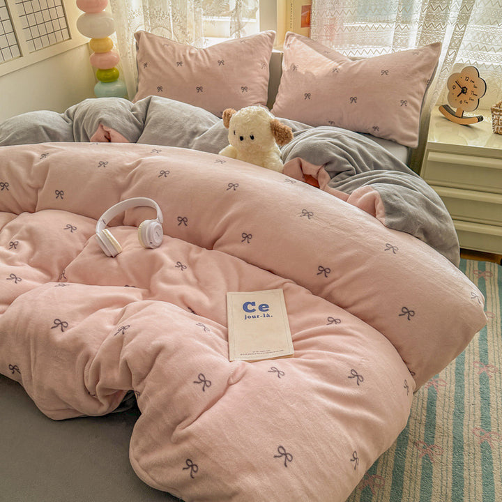 Cozy Polka Dot Duvet Set
