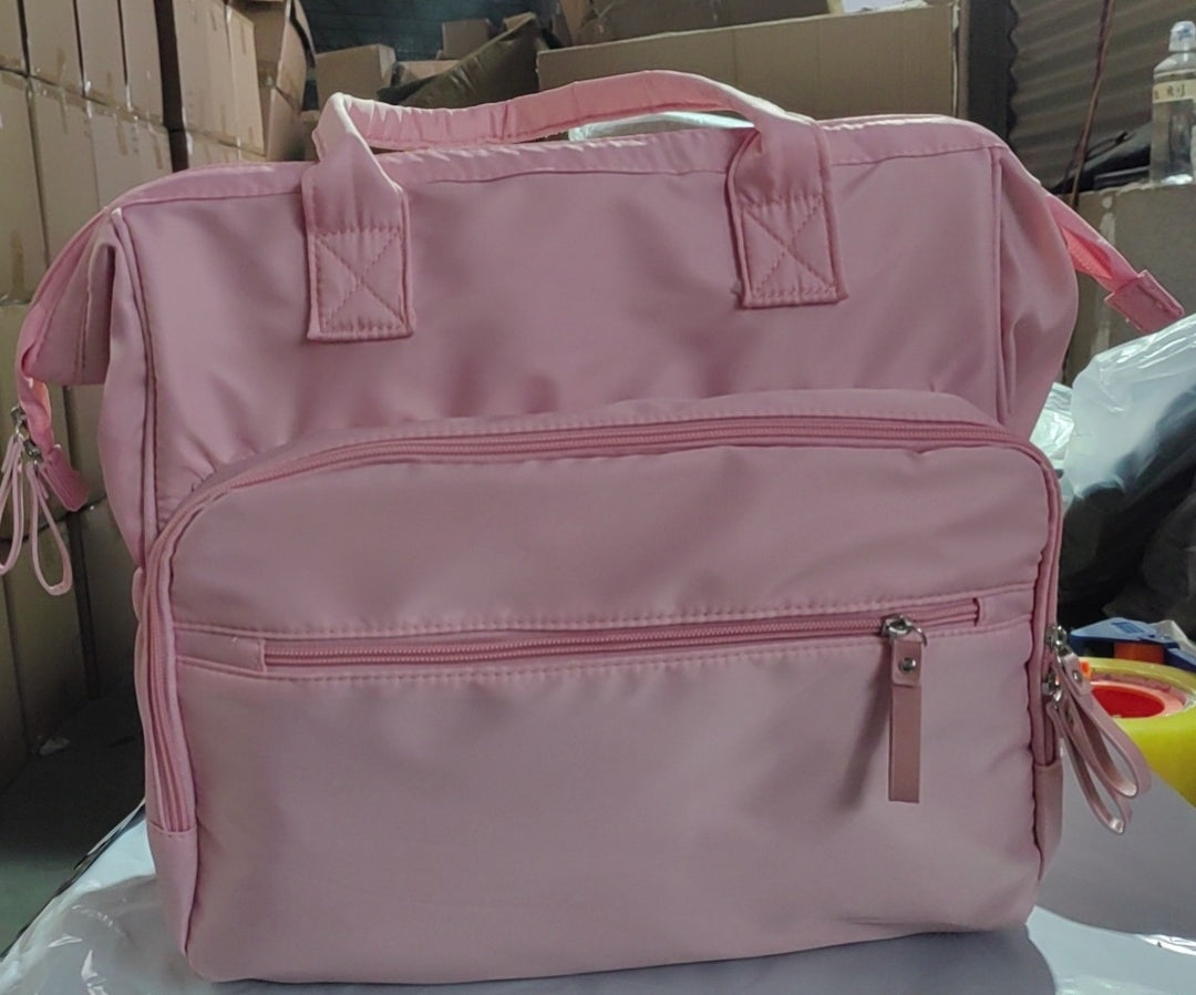 Versatile Multi-Function Tote Stornfield