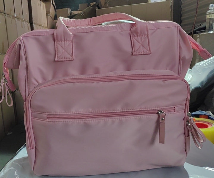 Versatile Multi-Function Tote Stornfield