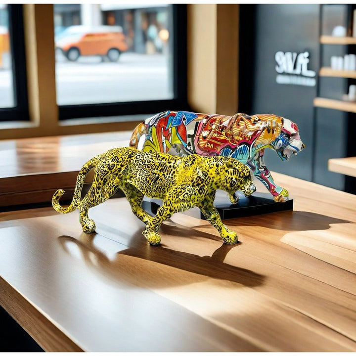 Decorative leopard figure made of resin Stornfield