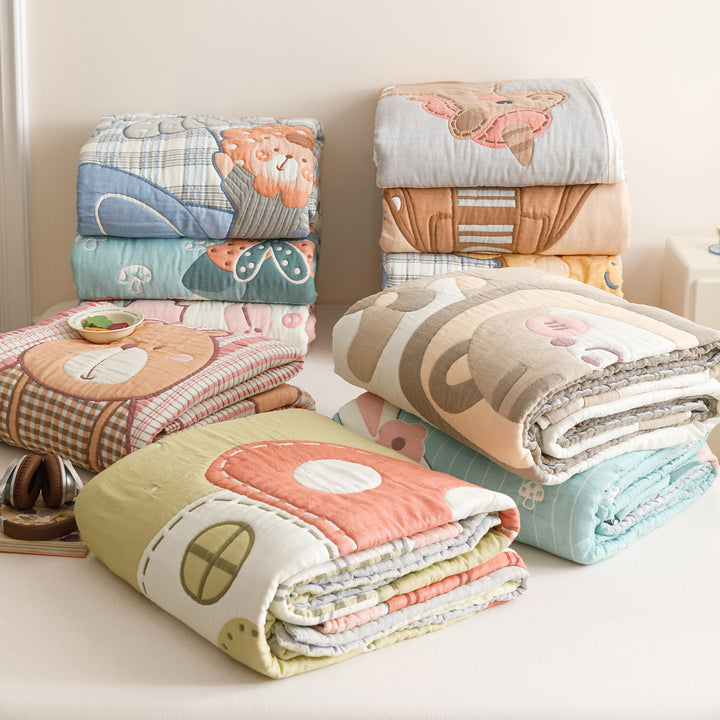 Quilted Cotton Bedding Comforter with Appliqué Bears