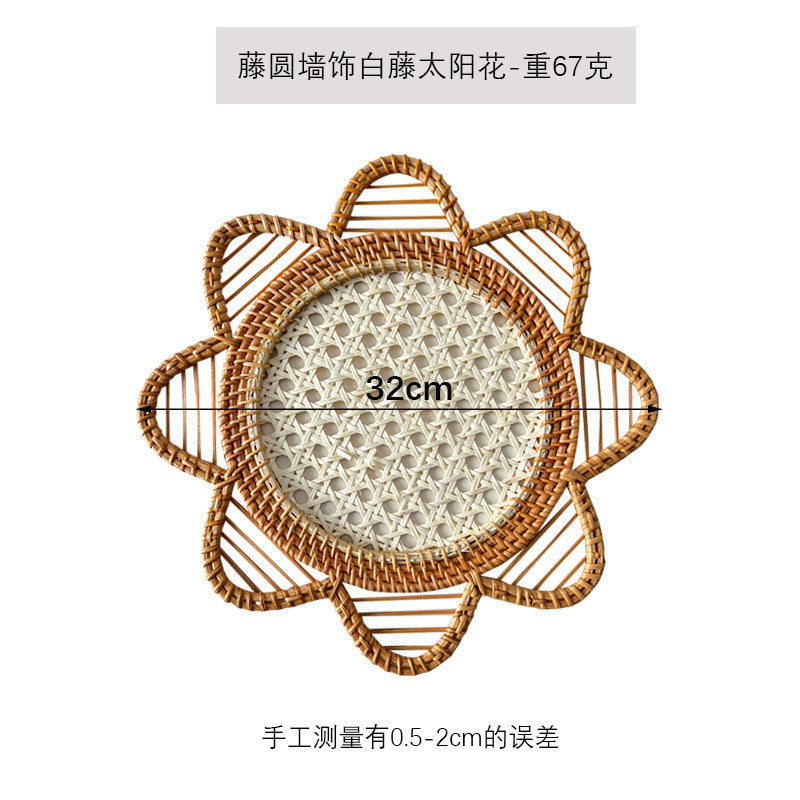 Ladies Elegant handcrafted rattan underlay Stornfield