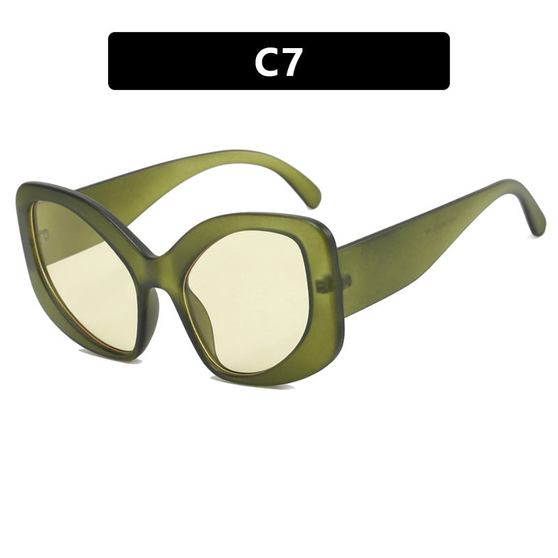 Women's oversized sunglasses in a modern design Stornfield
