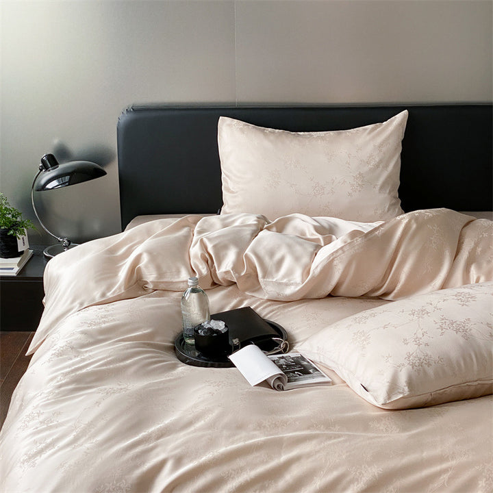 Luxurious satin bedding set with jacquard leopard pattern and silky-matte finish