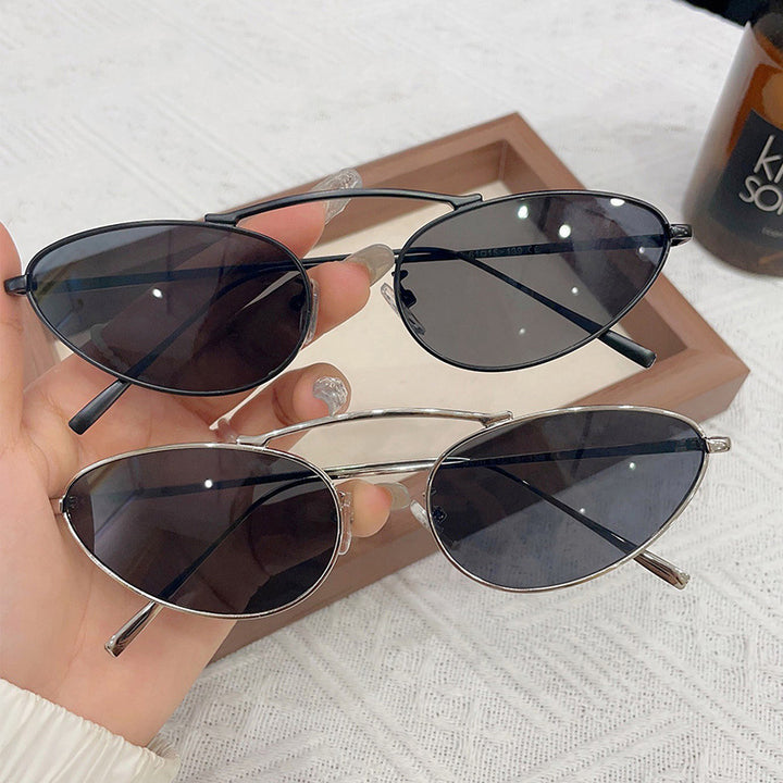 Fashionable sunglasses with elegant metal frame Stornfield
