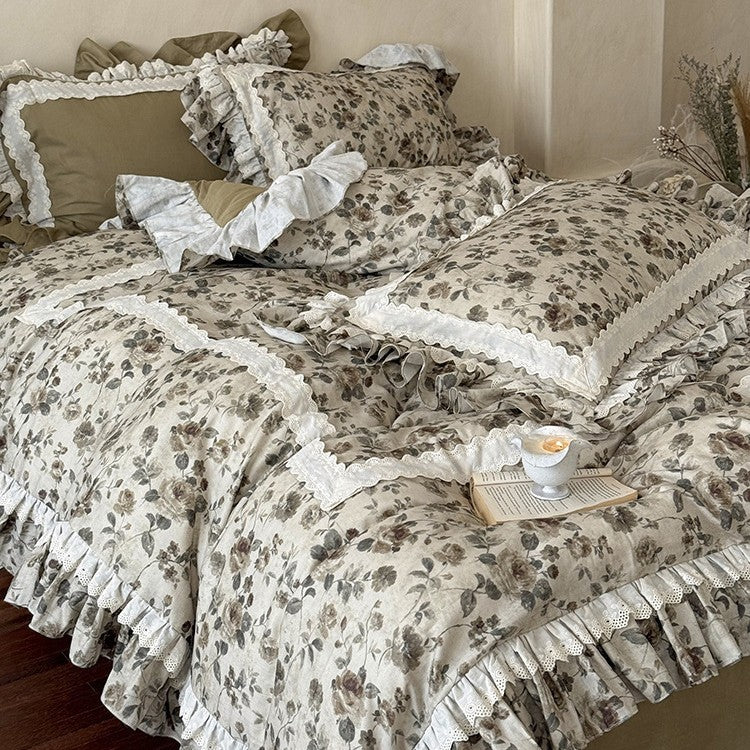 Romantic Vintage Bedding Set with Ruffles and Lace