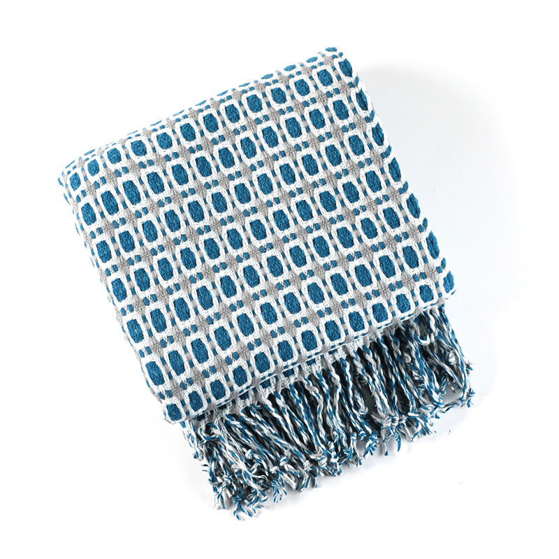 Geometric Patterned Throw Blanket