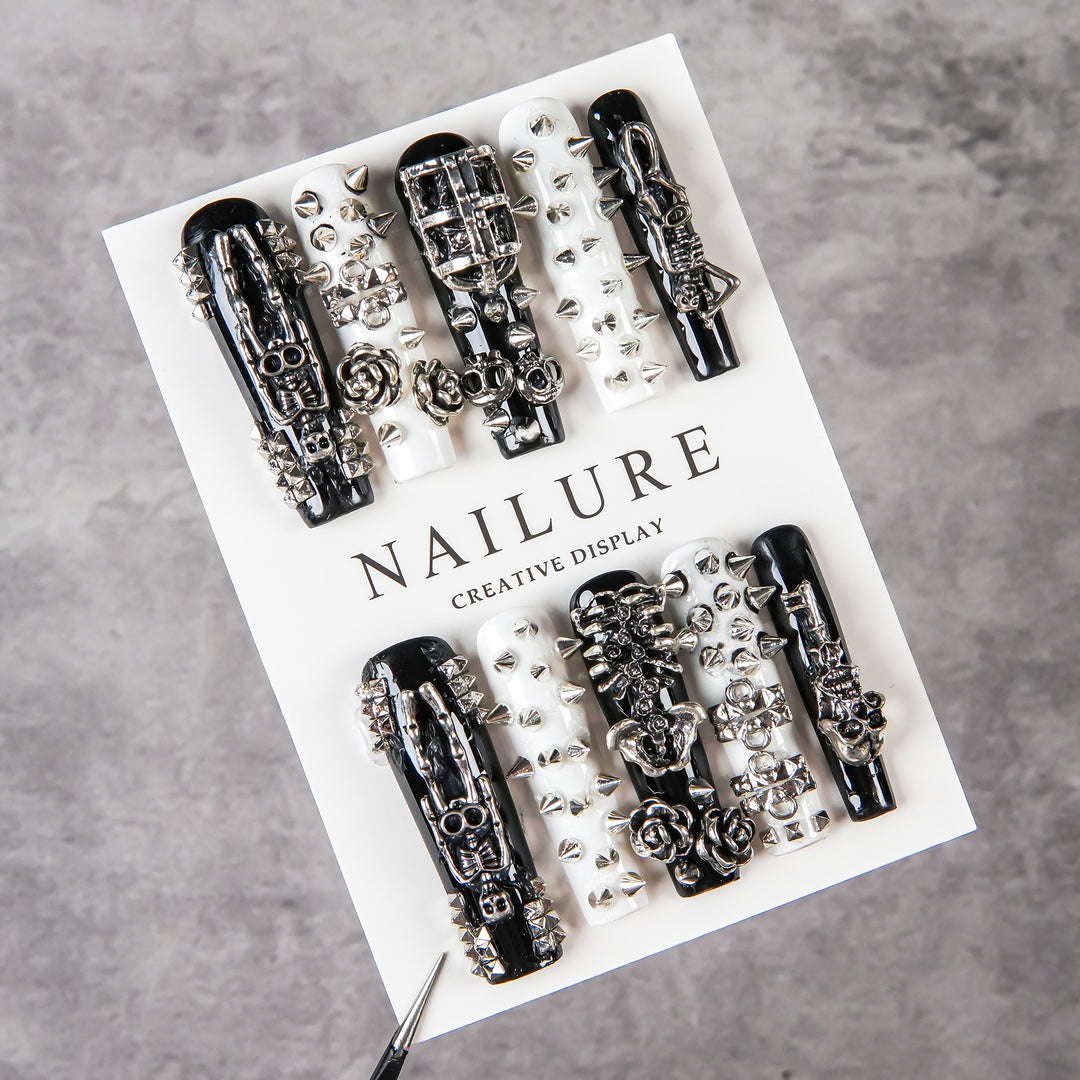 Decorative Gothic Press-On Nail Set