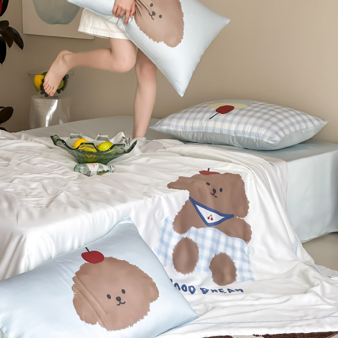 Children's bedding set with cute dog print, satin-like cotton blend & reversible pillowcase