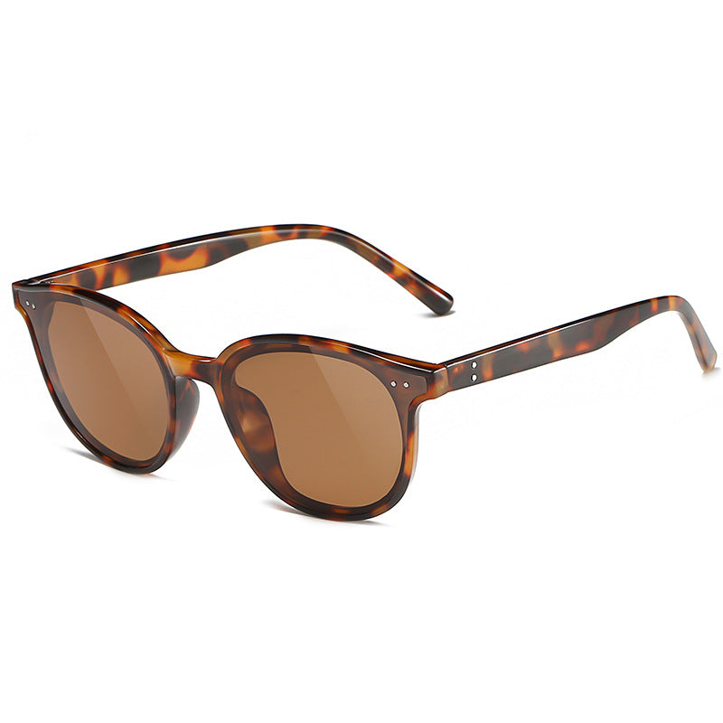 Ladies sunglasses in elegant retro style Stornfield
